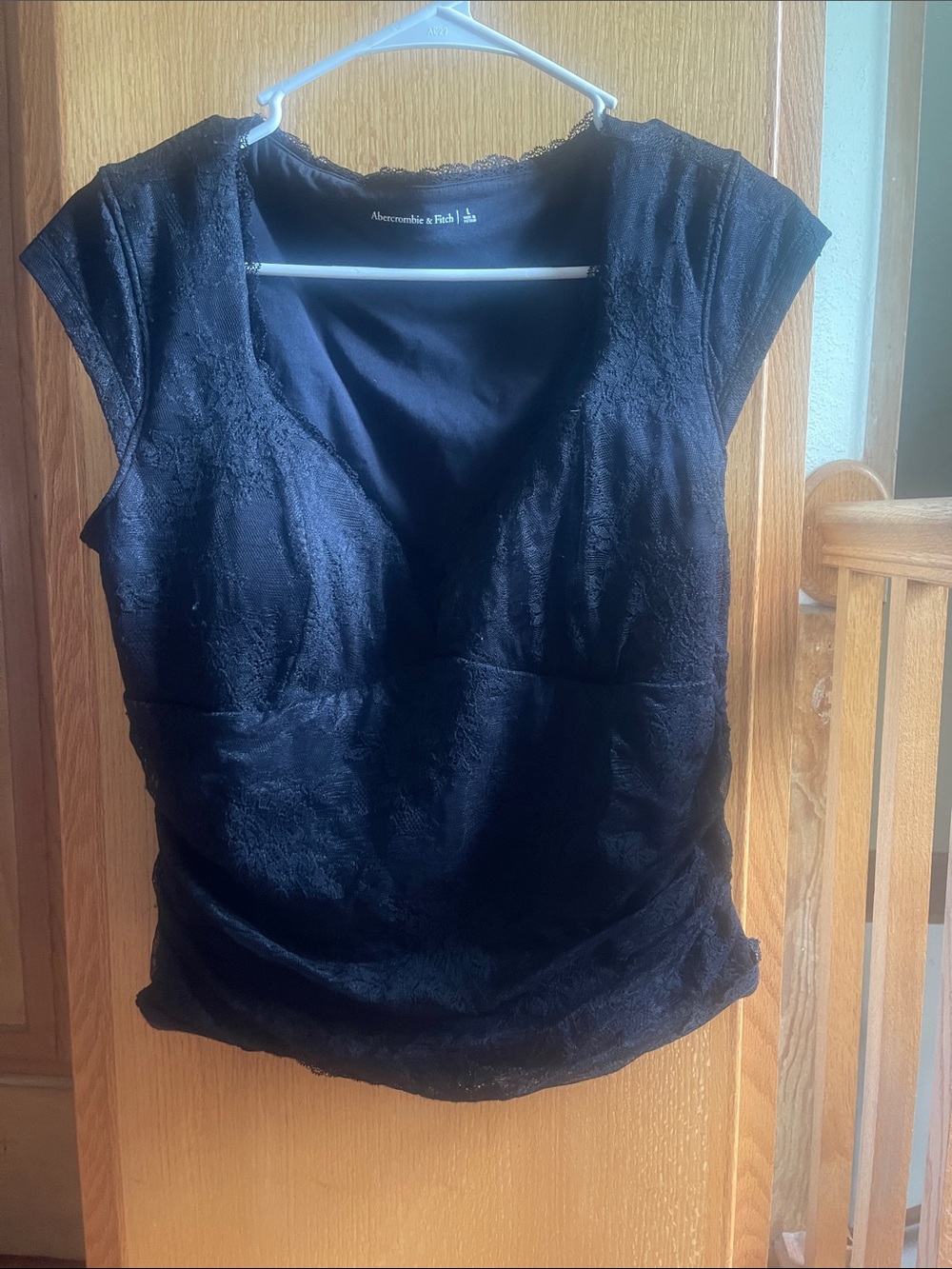 Abercrombie & Fitch Black Lace V-Neck Cap Sleeve Blouse